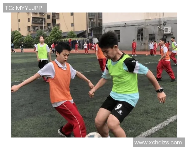 六运会精彩直播万州足球比赛激情四溢展现青春风采与团队精神